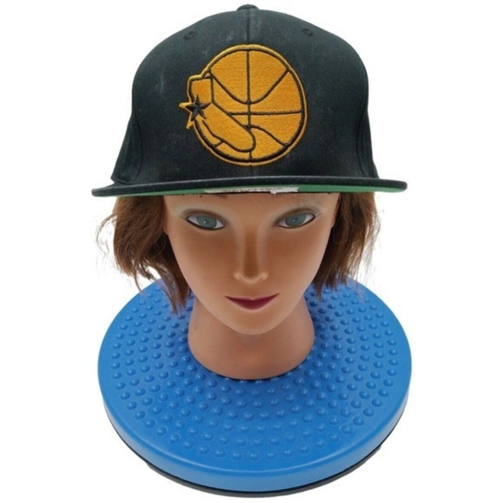Golden State Warriors Black Cap Mitchell & Ness FLEXFIT 110 Snapback Hat‎